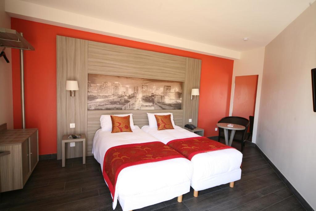 Charme Hotel Et Spa, Montbeliard Sud Δωμάτιο φωτογραφία